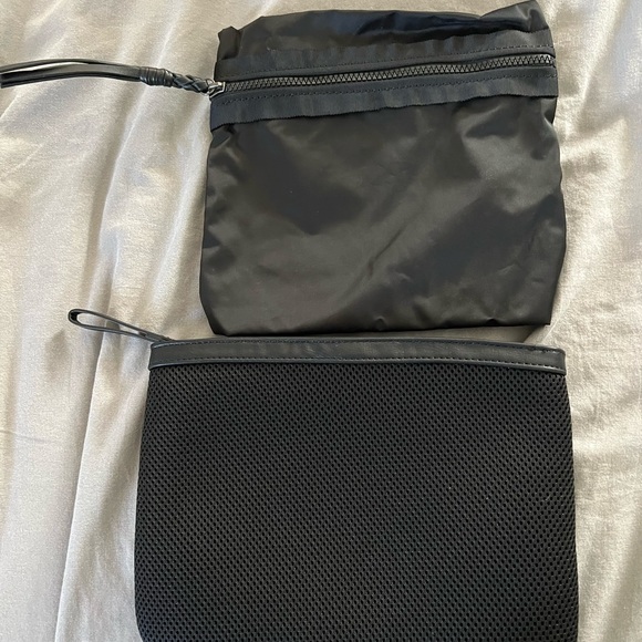 COPY - Lululemon black nylon bag with inserts - Picture 5 of 6